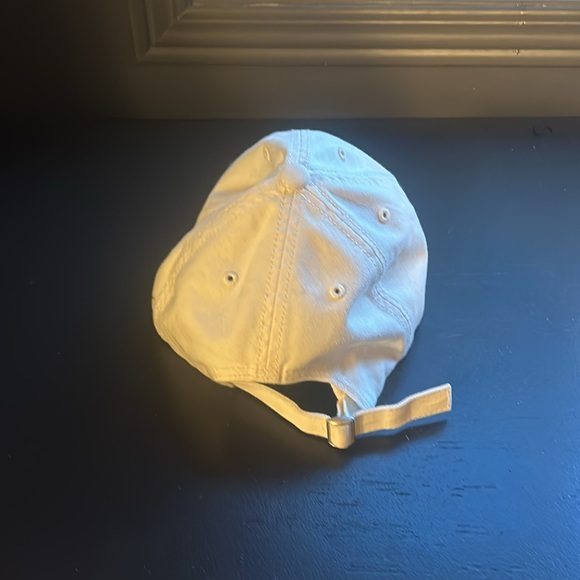 Roots hat - Picture 3 of 3